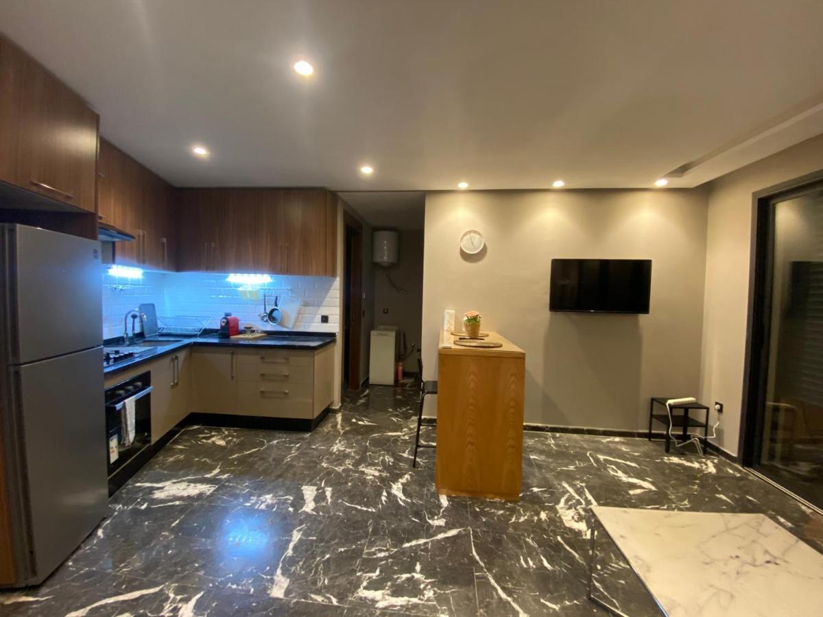 Lovely 1-Bedroom Rental Unit Near 2Mars/Habous Касабланка Экстерьер фото